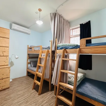 MatchBox Hostel