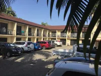 Best Western Airport 85 Motel - Parking