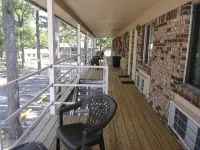 Traveler's Inn