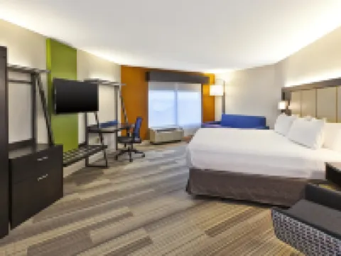 Holiday Inn Express & Suites CHICAGO-MIDWAY AIRPORT by IHG Hotels in Bedford Park