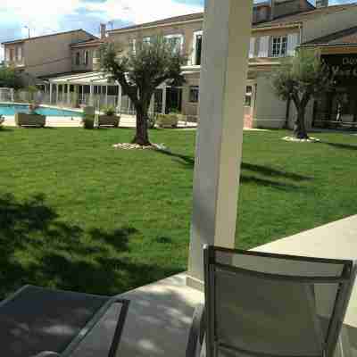 Domaine des Oliviers Hotel Exterior