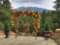 Pikes Peak Paradise Bed and Breakfast فنادق في Teller County