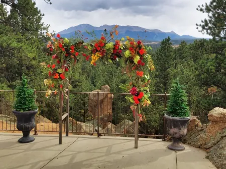 Pikes Peak Paradise Bed and Breakfast