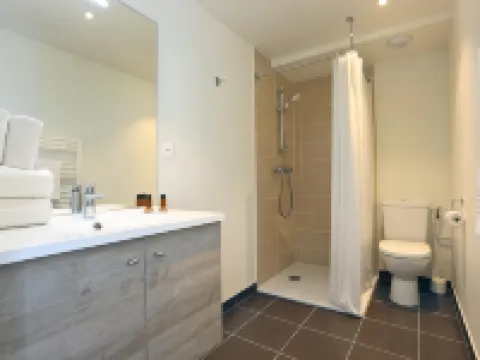 コージー アパルトホテル - アート & ファクト ナンシーのホテル