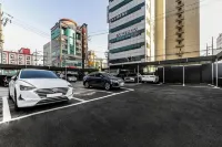 Hotel Yaja Masan Odong - Bãi đậu xe