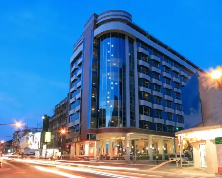Golden Crown Grand Hotel Hotels in Hat Yai