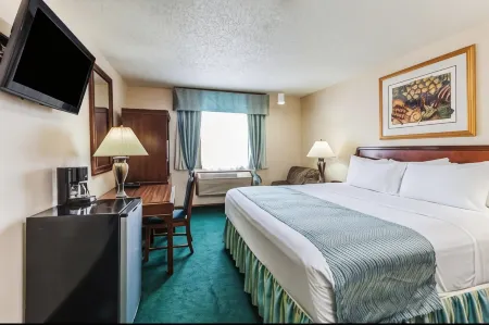 Super 8 by Wyndham Irving DFW Airport/South