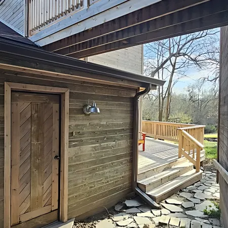 Family-Friendly Retreat on Julia Street - Explore Okoboji from Your Doorstep