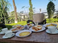 Husnain Resort by Saud Khan