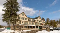 The Wentworth - Boutique