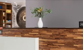 Hampton Inn by Hilton Lincoln Downtown