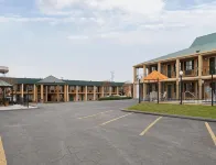Days Inn by Wyndham Natchitoches - parking
