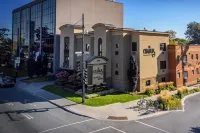Hotel le Chablis Cadillac Hotel dekat Cégep Marie-Victorin