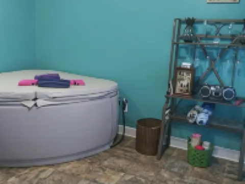 Inn Port d'Vino Hotels in Dayton