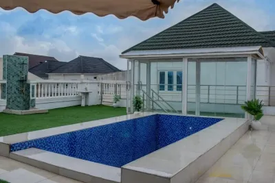 MONDEESTARS LUXURY HOME Hotels near Emmanuel Baptist Church, Odo Ona, Apata, Ibadan
