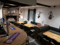 Y Giler Arms Hotels in Llandderfel