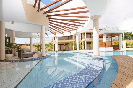 Villasun Luxury Apartments & Villas Отели в г. Флик ан Флак