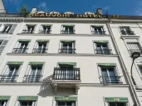 Hotel Beauvoir Hotels near Fontaine Saint-Michel