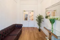 Edinburgh Castle Apartments Hotels in City of Edinburgh