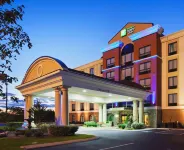 Holiday Inn Express & Suites Lebanon-Nashville Area
