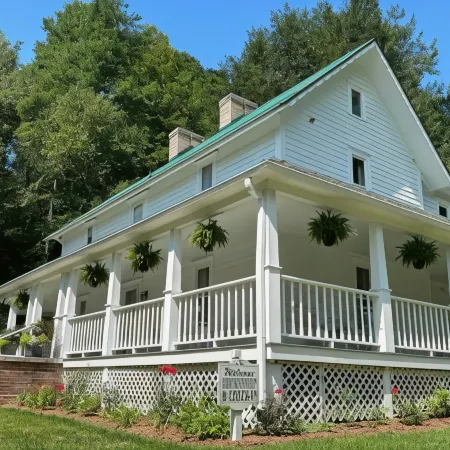Lovill House Inn