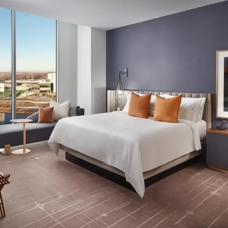 Omni Viking Lakes