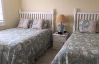 Beachfront 3B/3B Fully Renovated Condo on Private Beach w/Heated Pool