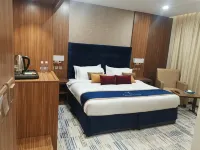 Oriental Residence‎ Hotels near Solaris