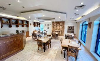 Delmon Suites