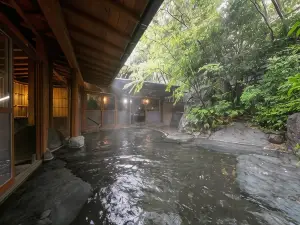 Yufuin Onsen Hinoharu Ryokan