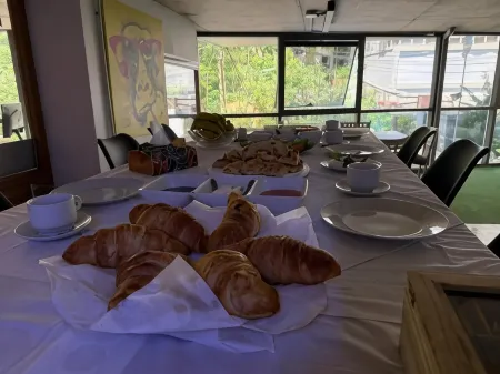 Shade Suites and Studios