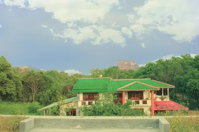 Sinhagiri Villa Hotels near Pidurangala Temple