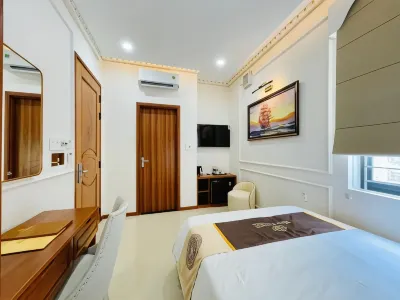 NEW PALACE HOTEL Hotels near Từ đường Họ Lương