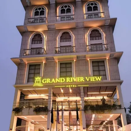 Grand River View Hotel