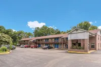 Rodeway Inn Hotels in Hardeman County