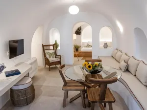 Oia Mare Villas