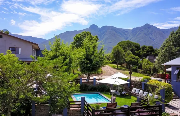 小山頂鄉村靜修處