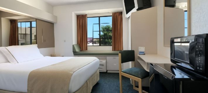 Travelodge by Wyndham Arlington/Dallas Area Hotels in Arlington