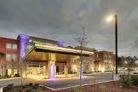 Holiday Inn Express & Suites Summerville