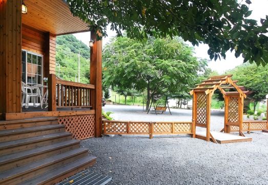 퀸즈파크펜션 전경