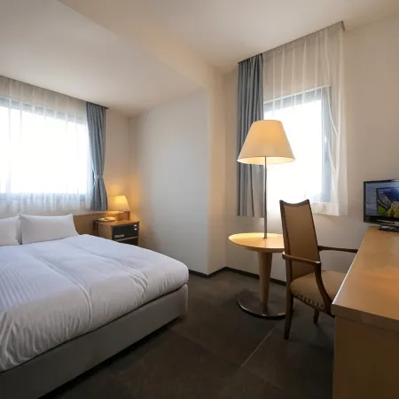 Heiwadai Hotel 5 Отели рядом с достопримечательностью «Башня Фукуока»