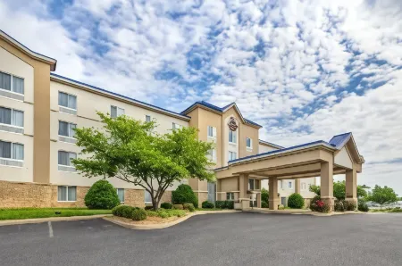 Best Western Plus Waynesboro Inn  Suites Conference Center