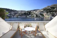 Limani Life - balcony