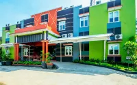 De Kayakini Hotel Hotels in Cinambo