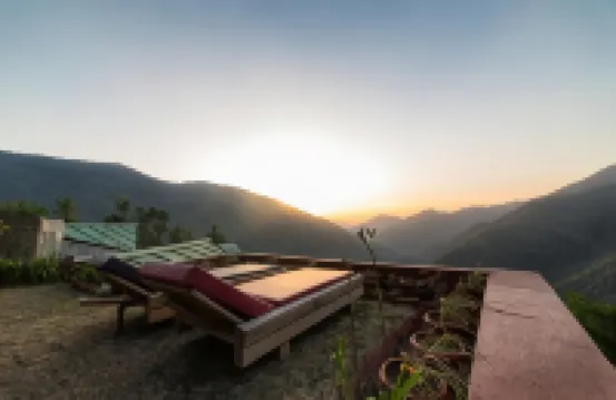 Seclude Ramgarh Cliff's Edge Hotels in Nainital
