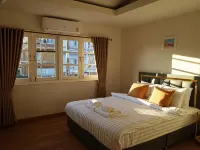 เดอะ ไฮวฟ์ โฮมสเตย์ โรงแรมใกล้พิพิธภัณฑ์อูบคำ