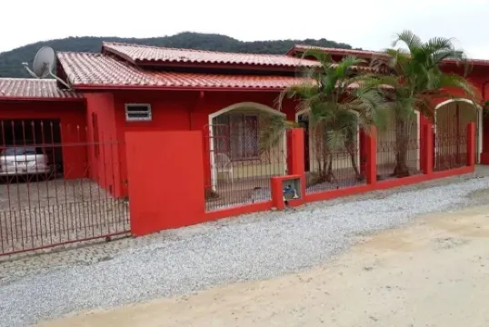 Comfortable house near the beach