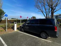 波爾多機場美居酒店 - 停車場
