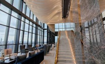 Brand New 2 bedroom near Paragon