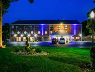 Cape Cod Hotel فنادق في 